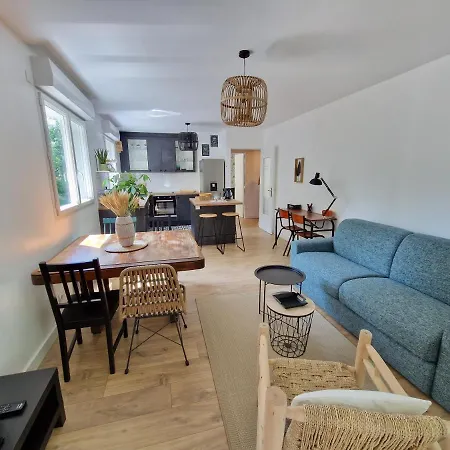 Spacieux Avec Parking Proche *