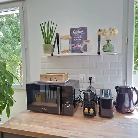 Spacieux Avec Parking Proche Apartamento *