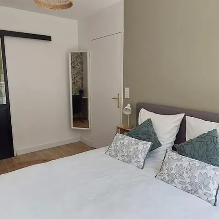 Spacieux Avec Parking Proche Apartamento *